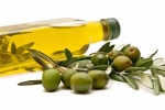 10 нестандартных методов использования оливкового масла в быту