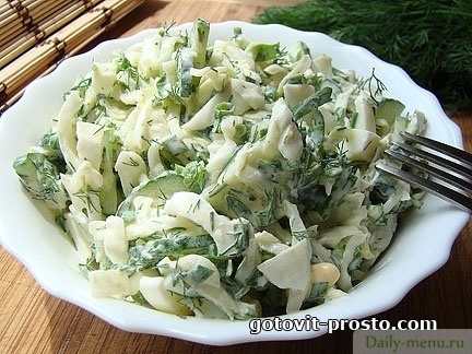 Салат из яиц и огурцов с