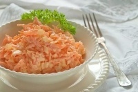 Морковный салат с сыром