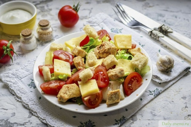 Фото: <a href="https://ru.depositphotos.com/468400436/stock-photo-serve-salad-table-lunch-dinner.html">Depositphotos.com</a>