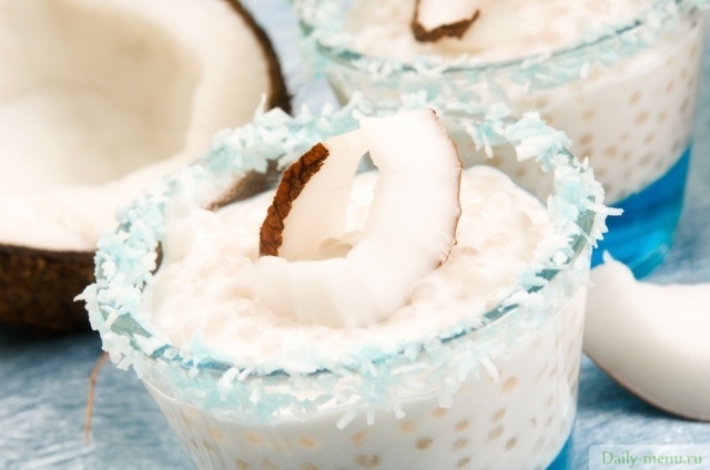 Желе творожное с кокосом. Фото: Shutterstock