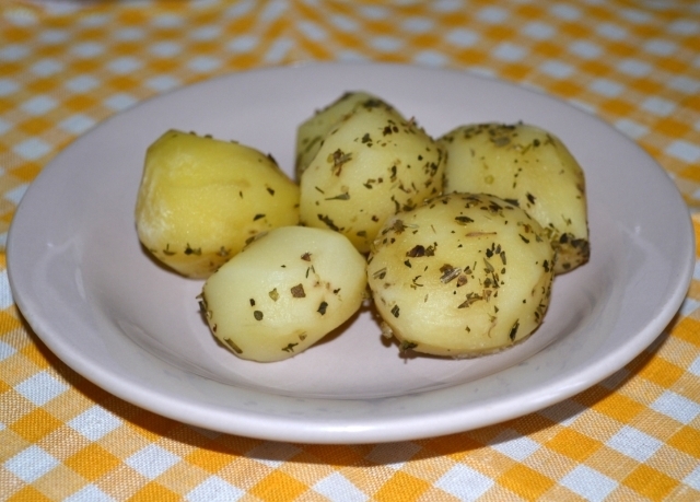 Картофель с прованскими травами