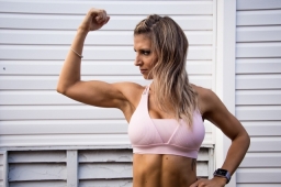 Набор мышечной массы девушкой-астеником: принципы питания и тренировок
